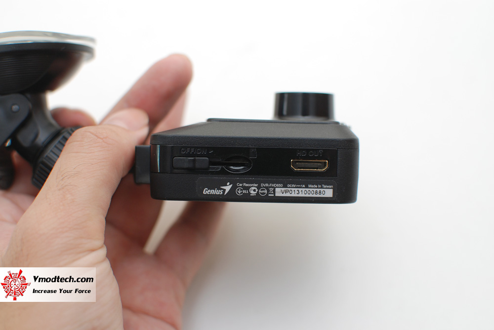 6 Review : Genius DVR FHD650 กล้องติดรถ HD มุมกว้าง