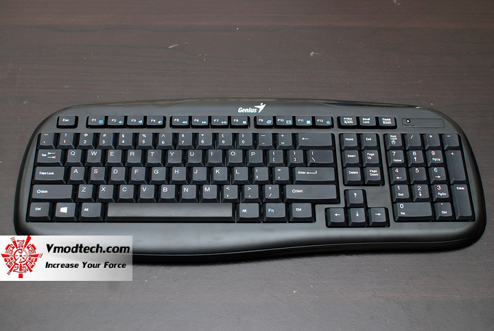 2 Genius KB 8000 Wireless Multimedia Keyboard combo