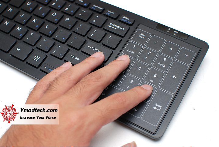 8 Review : Genius SlimStar T8020 Wireless Multi Touchpad keyboard