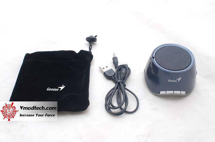 2 Review : Genius SP i320 Portable Music Speaker with Speaker