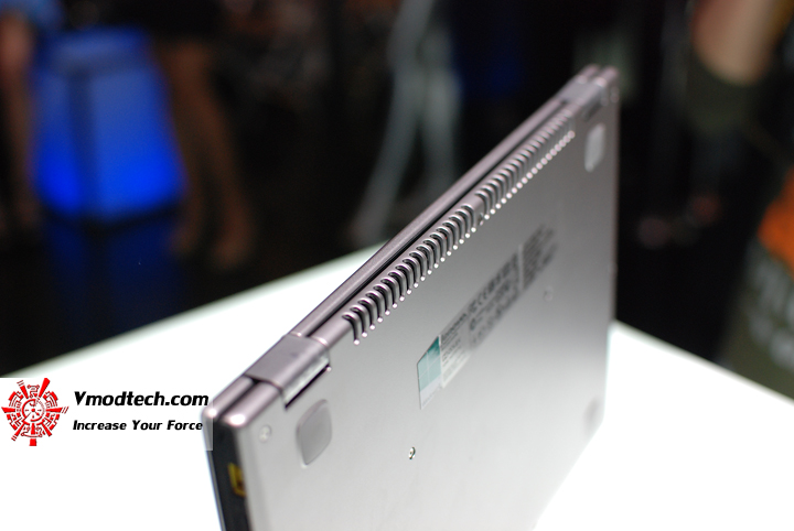 17 Hands on Preview : Lenovo Ideapad Yoga 11S และ Yoga 13