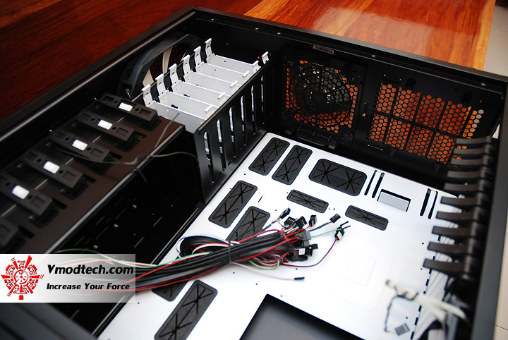 8 Review : NOX HUMMER Full Tower chassis