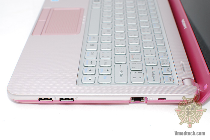 12 Review : Sony VAIO W
