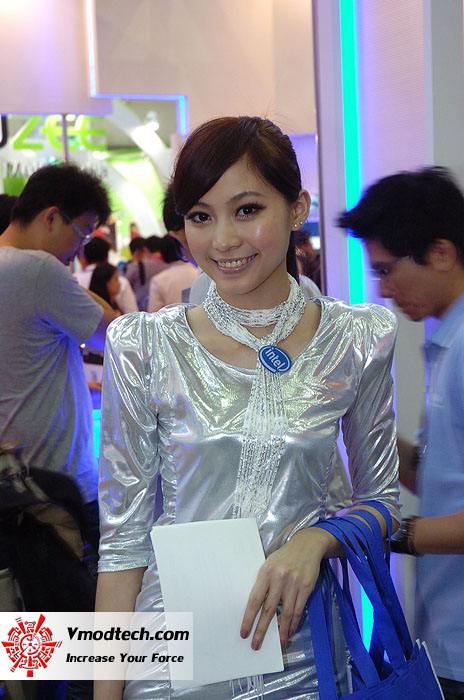 22 Pretty Girls of Computex Taipei 2011 Day 2