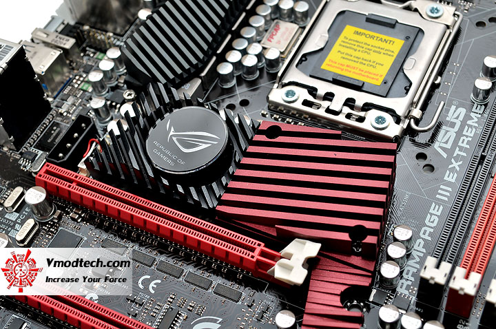 dsc 0191 ASUS RAMPAGE III EXTREME Motherboard Review