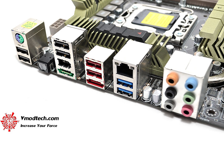 dsc 0060 ASUS SABERTOOTH X58 Motherboard Review