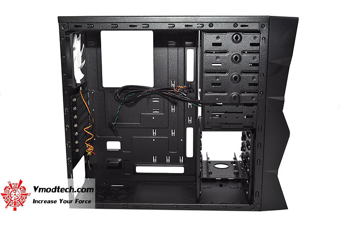 dsc 0100 NZXT M59 Chassis Review